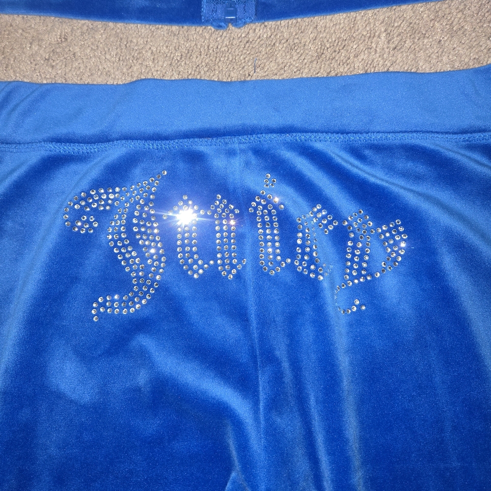 Juicy Couture Blue Velour Tracksuit - Picture 3 of 7
